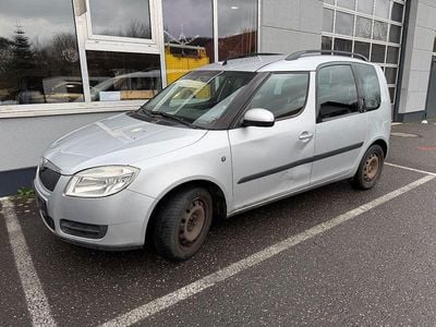 Silber Gebraucht 2009 Skoda Roomster Van / Kleinbus | 800 € (Etwas zu teuer)
