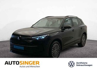 Deep black perleffekt Gebraucht 2024 VW Tiguan Life SUV | 41.930 € (Fairer Preis)