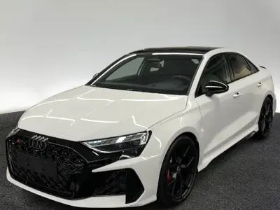 Neu Audi RS3 Ambiente 400 PS (294 kW) 2026 Weiß Limousine