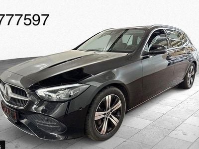 Gebraucht Mercedes C200 Avantgarde 163 PS (119 kW) 2022 Schwarz Kombi
