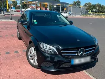 Gebraucht Mercedes C220 194 PS (142 kW) 2019 Schwarz Limousine