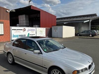 BMW 528
