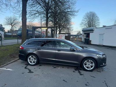 Gebraucht Ford Mondeo Titanium 165 PS (121 kW) 2018 Grau Kombi