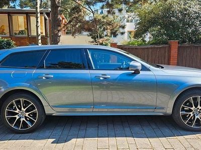 Volvo V90 CC