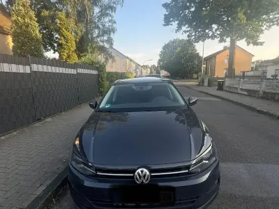 Gebraucht VW Polo Comfortline 75 PS (55 kW) 2017 Grau Kleinwagen
