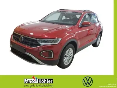 Second-hand VW T-Roc Life 116 CP (85 kW) 2024 Roșu SUV