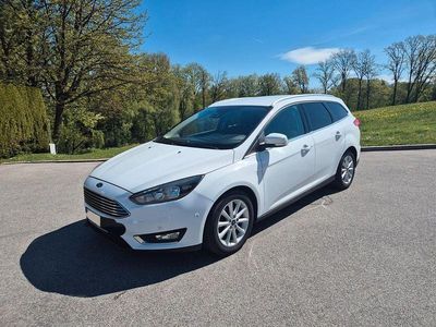 Używany Ford Focus Titanium 125 KM (91 kW) 2016 Biały Sedan/Limuzyna