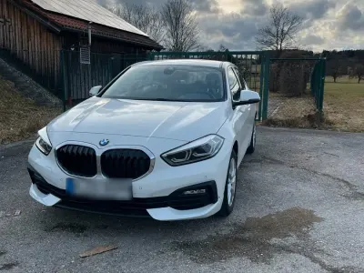Używany BMW 116 116 KM (85 kW) 2021 Biały Hatchback