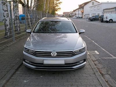 Gebraucht VW Passat 120 PS (88 kW) 2015 Silber Kombi