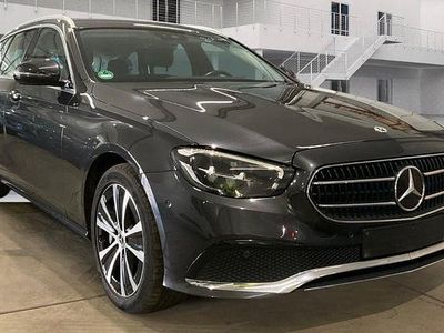 Gebraucht Mercedes E300 Avantgarde 194 PS (142 kW) 2021 Grau Limousine