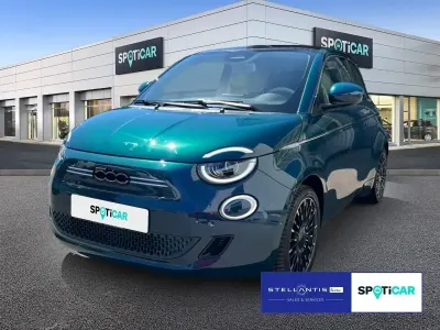 Gebraucht Fiat 500e La Prima 86 kW (118 PS) 2022 Grün Kleinwagen