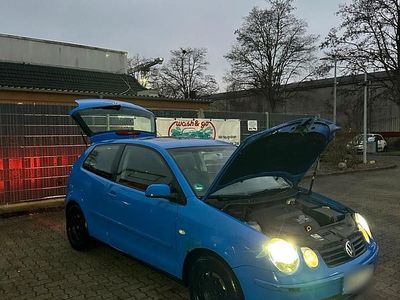 Gebraucht VW Polo 131 PS (96 kW) 2004 Blau Kleinwagen