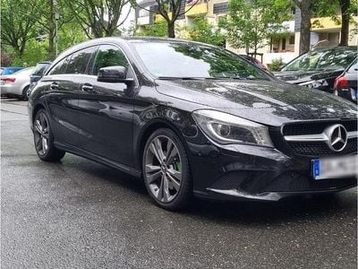 Gebraucht Mercedes CLA250 211 PS (155 kW) 2016 Schwarz Limousine
