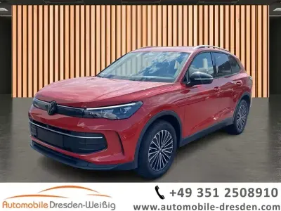 Gebraucht VW Tiguan Goal 150 PS (110 kW) 2025 Rot SUV
