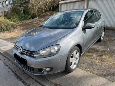 Gebraucht VW Golf VI 105 PS (77 kW) 2011 Silber Kleinwagen