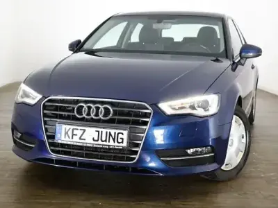 Gebraucht Audi A3 Ambition 150 PS (110 kW) 2016 Blau Limousine