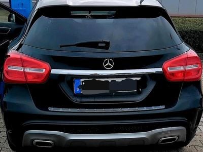 Mercedes GLA200