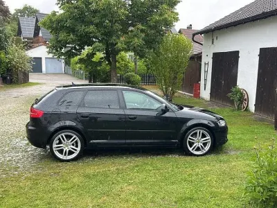 Używany Audi A3 Attraction 125 KM (91 kW) 2010 Czarny Hatchback