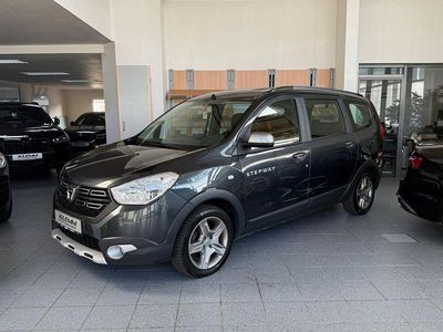 Usata Dacia Lodgy Stepway 131 CV (96 kW) 2022 Grigio Monovolume