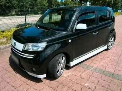 Gebraucht Daihatsu Materia 105 PS (77 kW) 2010 Schwarz Van / Kleinbus