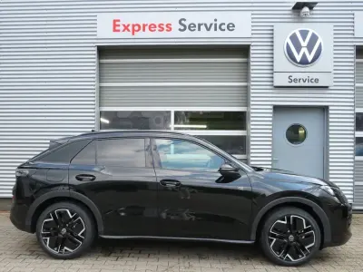 Neu VW T-Roc R-line 150 PS (110 kW) 2026 Schwarz SUV