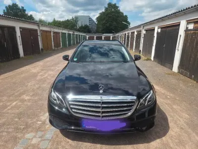 Gebraucht Mercedes E200 184 PS (135 kW) 2018 Schwarz Kombi