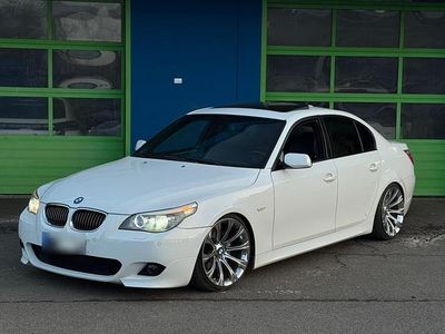 Gebraucht BMW 525 M Sport 197 PS (144 kW) 2007 Weiß Limousine