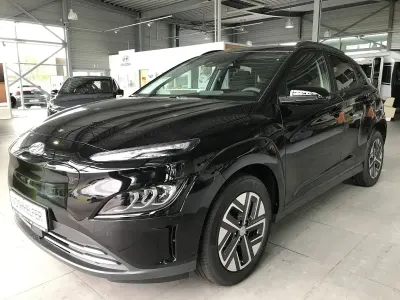 Gebraucht Hyundai Kona Advantage 100 kW (136 PS) 2024 Schwarz SUV