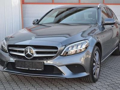 Gebraucht Mercedes C220 Avantgarde 194 PS (142 kW) 2020 Grau metallic Kombi