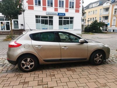 Usata Renault Mégane Luxe 131 CV (96 kW) 2011 Beige Berlina