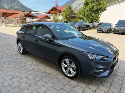 Gebraucht Seat Leon FR 150 PS (110 kW) 2026 Grau Limousine