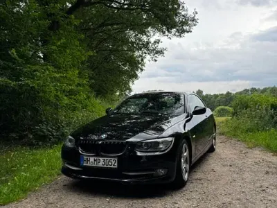 Gebraucht BMW 320 Cabriolet 184 PS (135 kW) 2011 Schwarz Cabrio