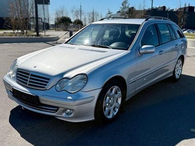 Gebraucht Mercedes C200 122 PS (89 kW) 2004 Silber Kombi