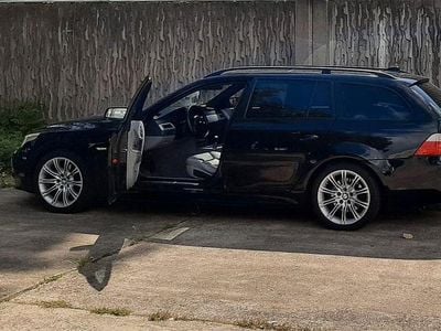 Gebraucht BMW 530 M Sport 258 PS (189 kW) 2006 Schwarz Kombi