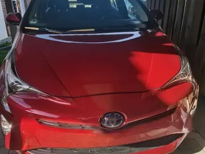Brugt Toyota Prius Comfort 98 HK (72 kW) 2016 Rød Hatchback