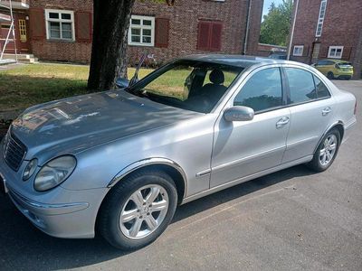 Mercedes E220