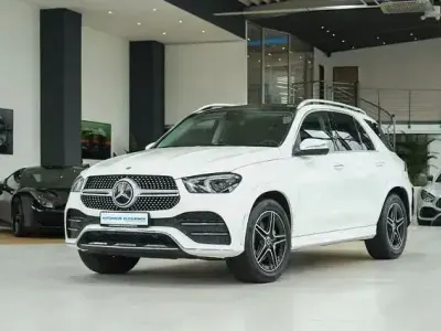 Gebraucht Mercedes GLE300 AMG line 245 PS (180 kW) 2024 Polarweiss  unilack SUV