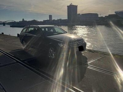 Mercedes C200