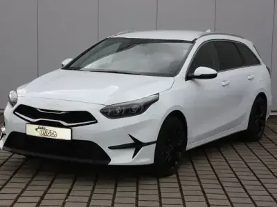 Gebraucht Kia Ceed Sportswagon Style 140 PS (102 kW) 2025 Weiß Kombi