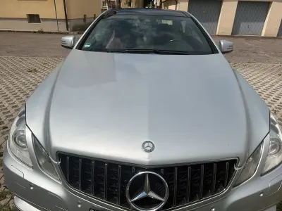 Gebraucht Mercedes E250 204 PS (150 kW) 2012 Silber Coupé
