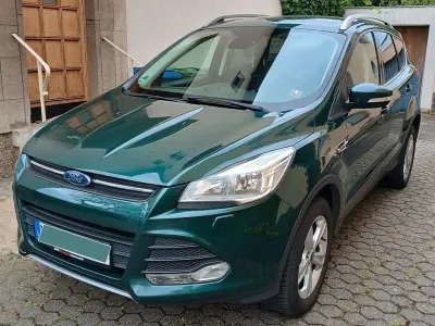 Gebraucht Ford Kuga 150 PS (110 kW) 2016 Grün SUV