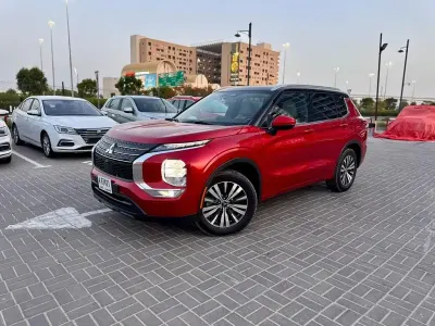 Gebraucht Mitsubishi Outlander 232 PS (170 kW) 2023 Rot SUV