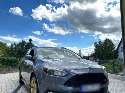 gebraucht Ford Focus 2,0TDCi ST Leder-Sport-Paket Turnier ST