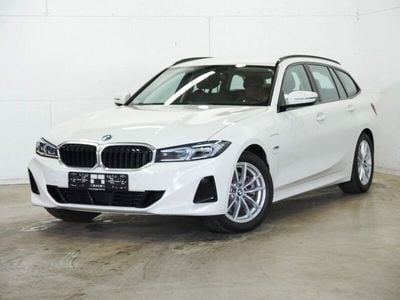 BMW 330e