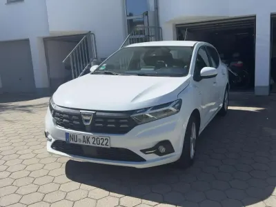 Second-hand Dacia Sandero 91 CP (66 kW) 2022 Alb Berlinǎ