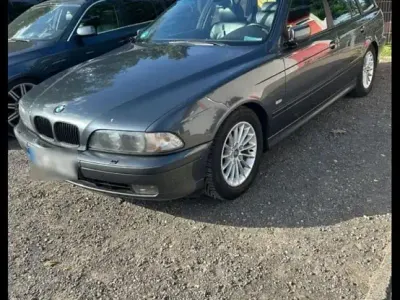 Gebraucht BMW 523 170 PS (125 kW) 2000 Grau Kombi