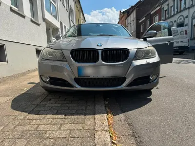 Gebraucht BMW 330 M Sport 245 PS (180 kW) 2010 Grau Limousine