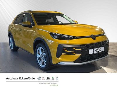 Gebraucht VW T-Roc Life 150 PS (110 kW) 2025 Canary yellow (gelb) SUV