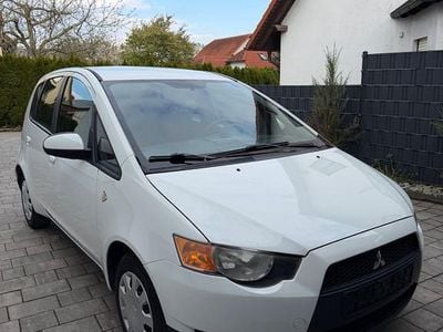 Usata Mitsubishi Colt Invite 95 CV (69 kW) 2009 Bianco Utilitaria