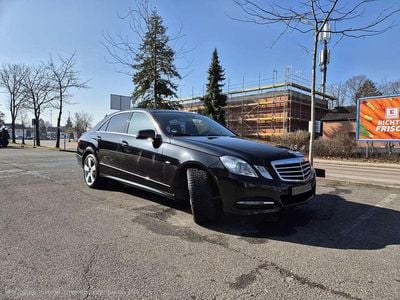 Gebraucht Mercedes E220 Avantgarde 170 PS (125 kW) 2011 Schwarz Limousine